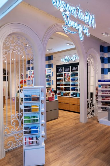 Galerias La Casona, El Salvador